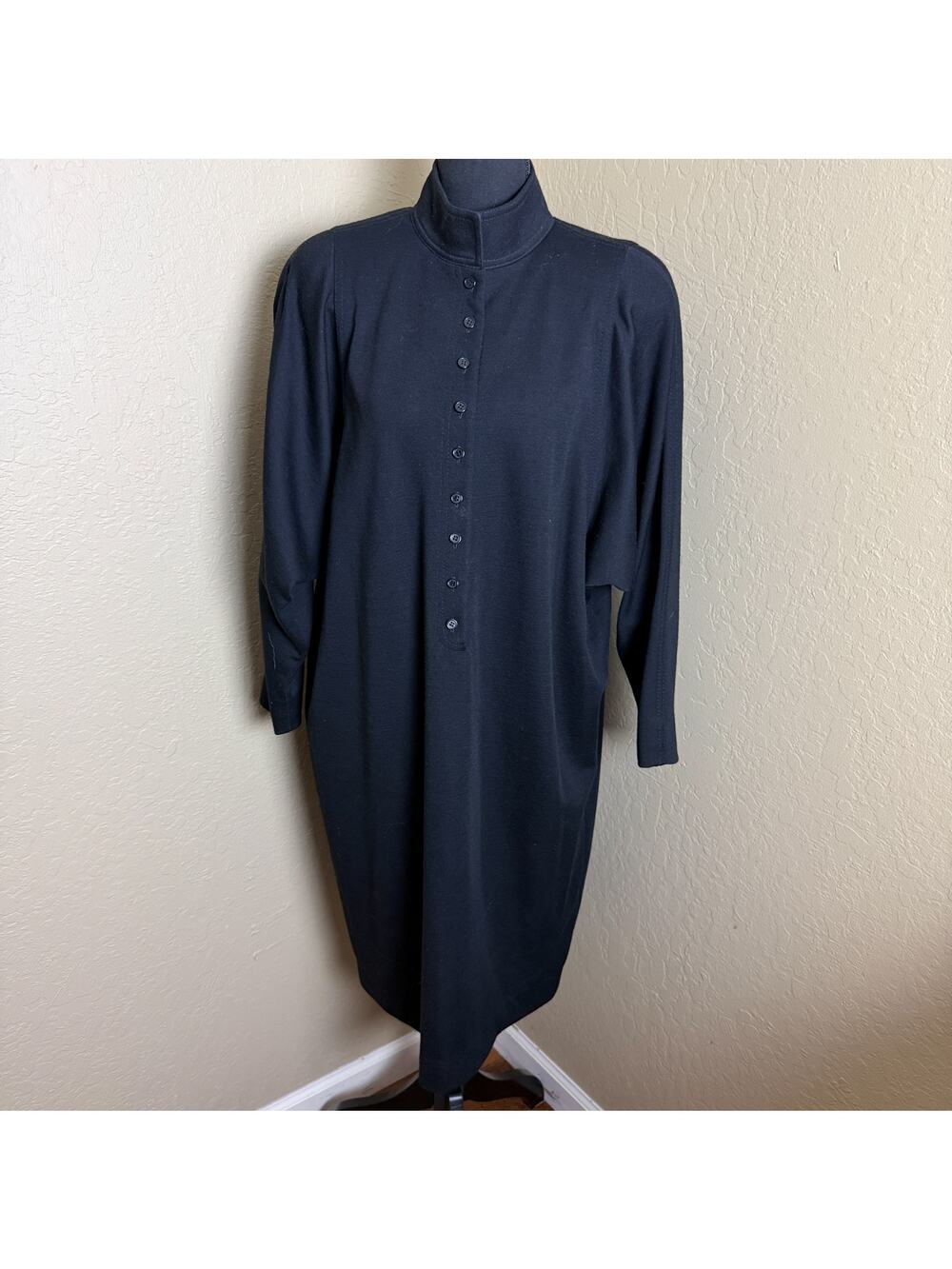 Vintage Le Crillon Paris New York 100% Wool Mock Neck Sweater Dress Black